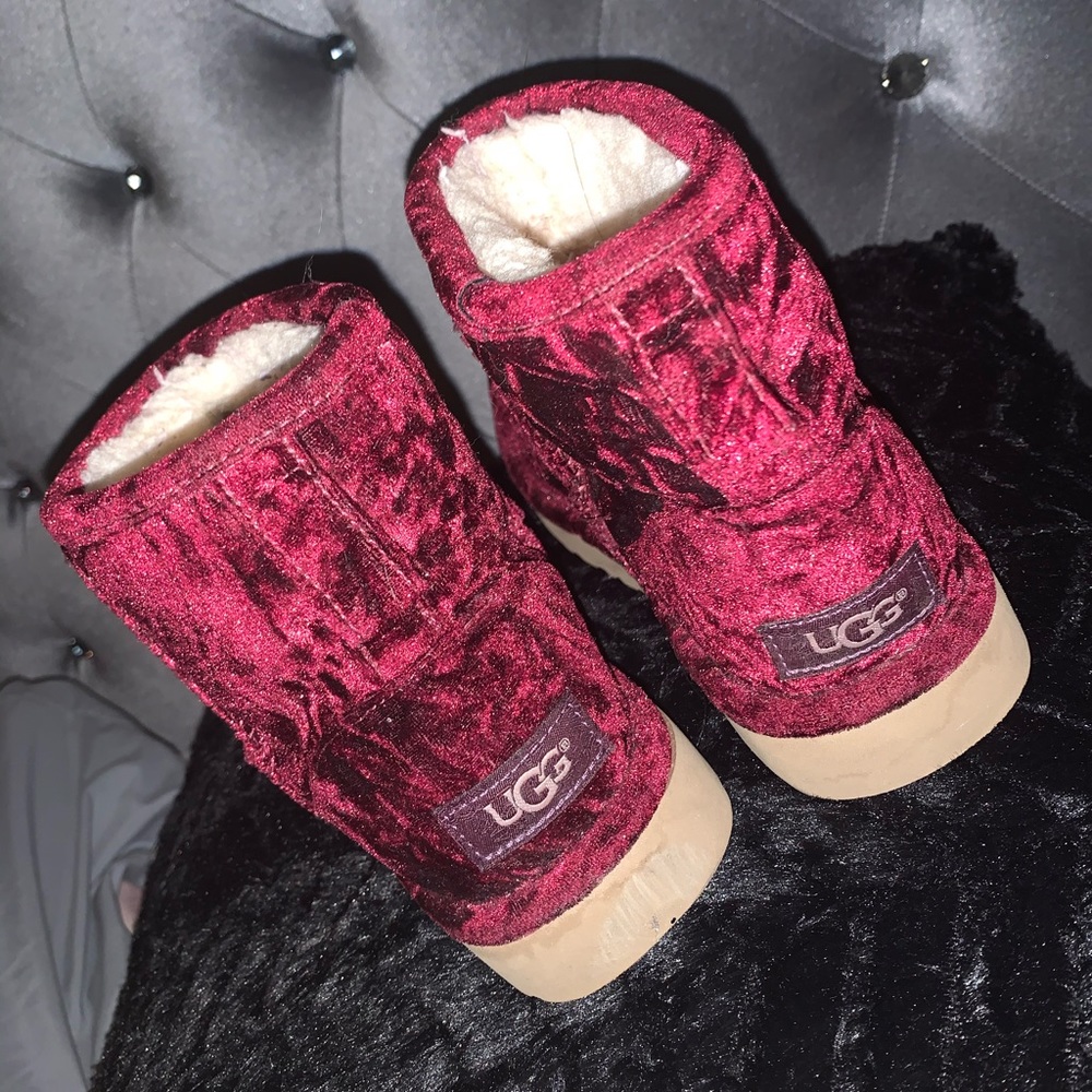 Velvet burgundy / red uggs